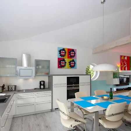 Feriehus Ruegen-beach-house-haus-schostek