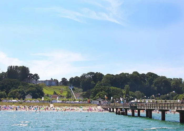 Ruegen-beach-house-haus-schostek