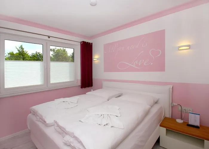Ruegen-beach-house-haus-schostek *