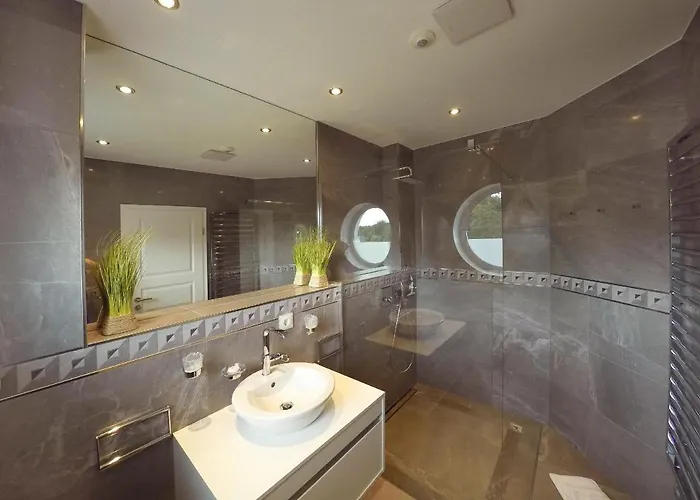 Ruegen-beach-house-haus-schostek *