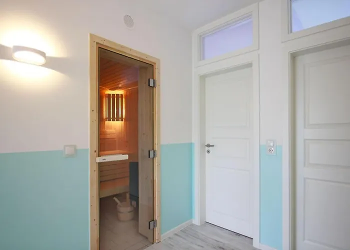Ruegen-beach-house-haus-schostek * Goehren (Ruegen)